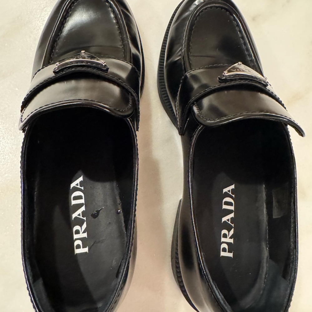 Worn once Prada Women’s Black Triangle Loafers 38.5 - Picture 3 of 6